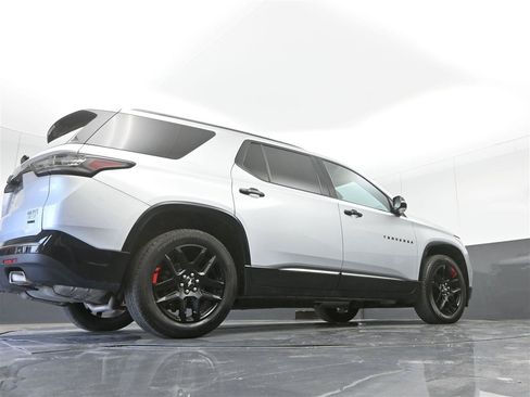 Used 2019 Chevrolet Traverse Premier w/ Redline Edition AWD/4WD image 33