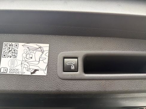 Used 2024 Toyota Sienna XSE w/ XSE Plus Package image 12