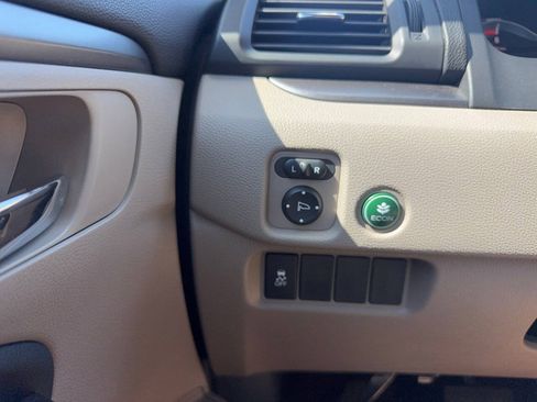 Used 2016 Honda Pilot EX image 40