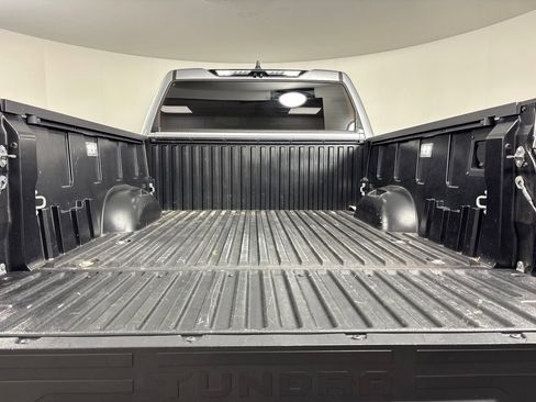 Used 2024 Toyota Tundra Limited AWD/4WD image 31