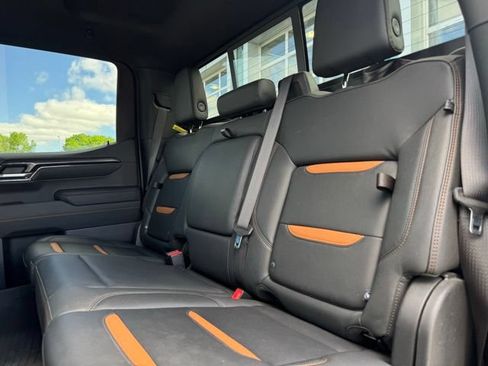Certified 2023 GMC Sierra 1500 AT4 w/ AT4 Premium Package AWD/4WD image 8