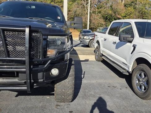 Used 2014 Ford F150 FX4 w/ Equipment Group 402A Luxury image 5