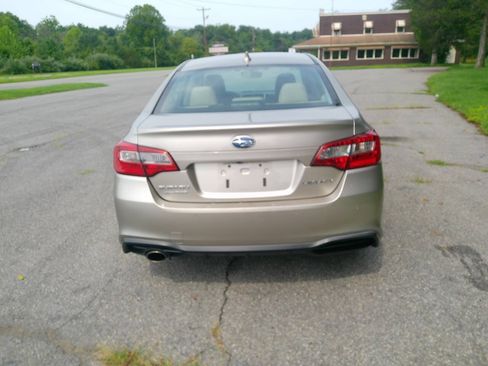 Used 2018 Subaru Legacy 2.5i Limited AWD/4WD image 7