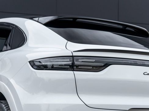 Certified 2020 Porsche Cayenne Turbo image 13