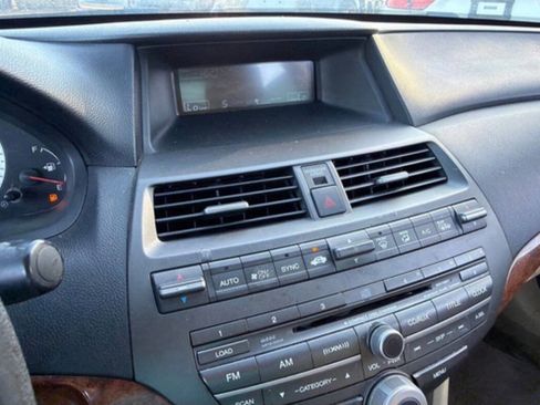 Used 2011 Honda Accord EX-L image 13