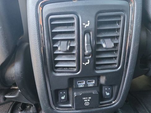 Used 2018 Jeep Grand Cherokee Limited AWD/4WD image 29