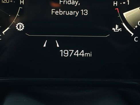 Used 2025 GMC Yukon Denali image 27