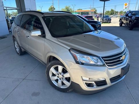 Used 2016 Chevrolet Traverse LT w/ Style and Technology Package AWD/4WD image 7