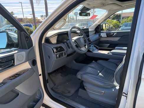 Used 2018 Lincoln Navigator Black Label w/ Cargo Package image 7