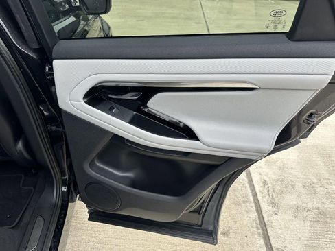 Used 2023 Land Rover Range Rover Evoque R-Dynamic S image 34