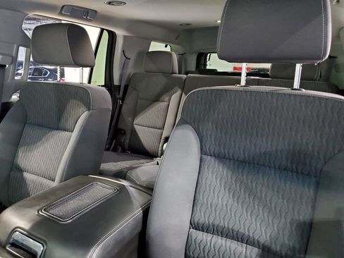 Used 2016 GMC Yukon SLE image 40