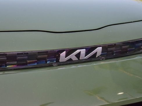 Used 2023 Kia Soul EX image 9