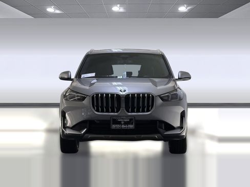 Used 2025 BMW X1 xDrive28i w/ Convenience Package image 5