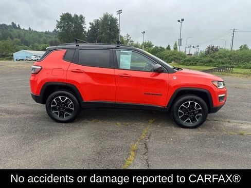 Used 2020 Jeep Compass Trailhawk w/ Cold Weather Group AWD/4WD image 4