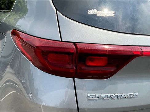 Used 2021 Kia Sportage LX FWD image 23