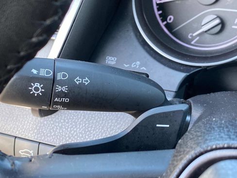 Used 2023 Toyota Camry SE image 14