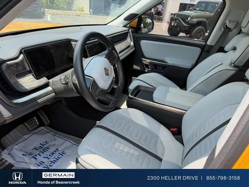 Used 2022 Rivian R1T Adventure AWD/4WD image 3