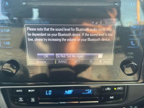 Used 2019 Toyota Corolla LE FWD image 15