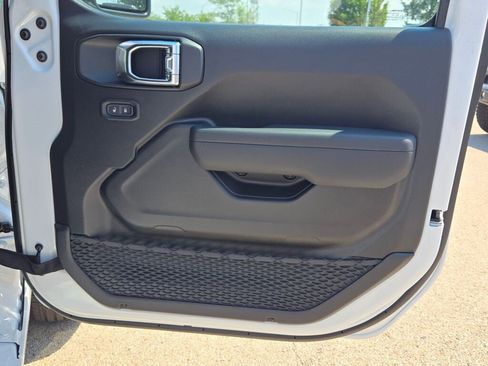 New 2025 Jeep Wrangler Sport S image 9