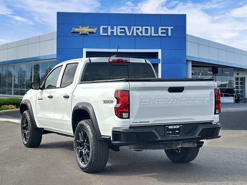 Certified 2023 Chevrolet Colorado Trail Boss w/ LPO, Dark Essentials Package AWD/4WD image 3