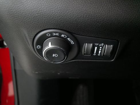 Used 2022 Jeep Compass Limited image 26