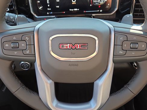 New 2026 GMC Sierra 1500 SLT image 12