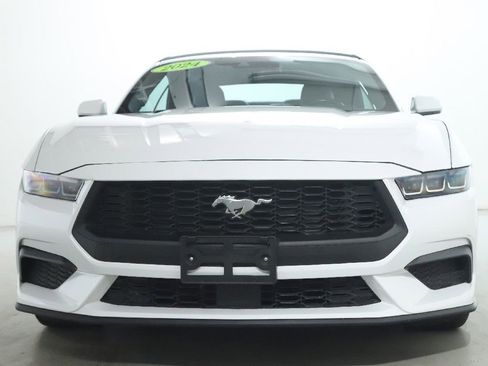 Used 2024 Ford Mustang Premium image 39