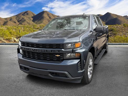 Used 2022 Chevrolet Silverado 1500 Custom RWD image 2