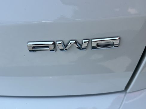Used 2024 Ford Escape ST-Line w/ Tech Pack #1 AWD/4WD image 9