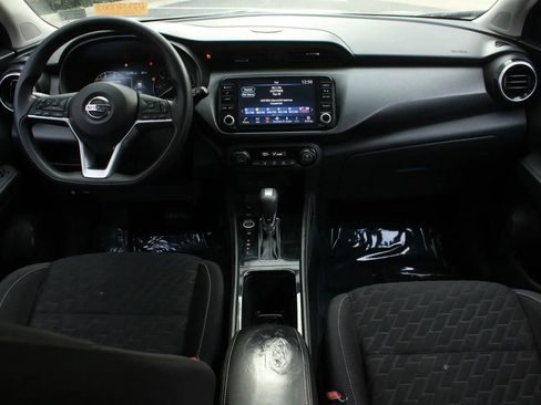 Used 2021 Nissan Kicks SV image 21