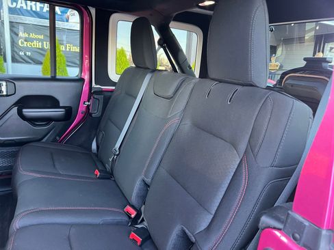 Used 2021 Jeep Wrangler Unlimited Rubicon w/ Xtreme Recon 35" Tire Package image 27