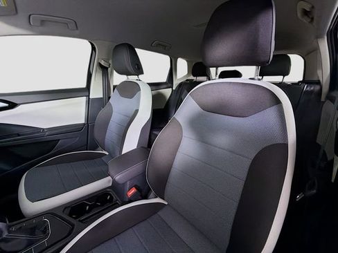 New 2026 Volkswagen Taos S FWD image 11