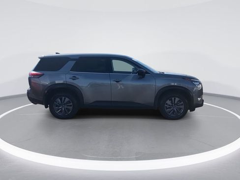 Used 2024 Nissan Pathfinder S AWD/4WD image 9