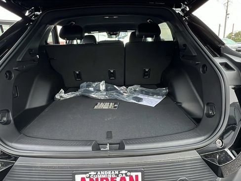 New 2026 Chevrolet Equinox EV LT image 10