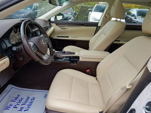 Used 2018 Lexus ES 350 w/ Premier Package image 21