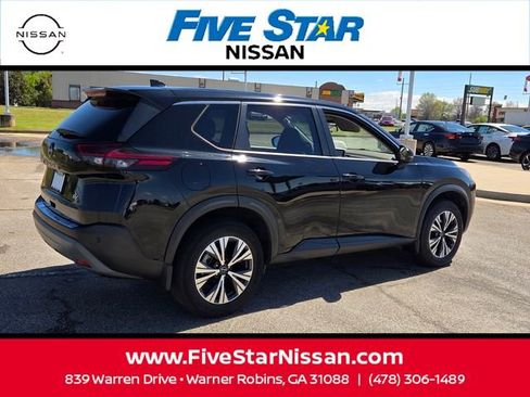 Used 2022 Nissan Rogue SV image 13