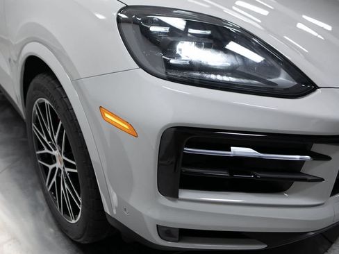 New 2026 Porsche Cayenne S image 12