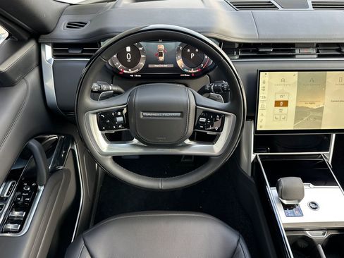 New 2026 Land Rover Range Rover Long Wheelbase SE image 26