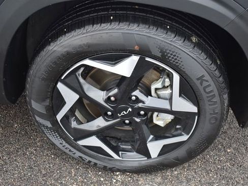 New 2026 Kia Seltos S AWD/4WD image 12