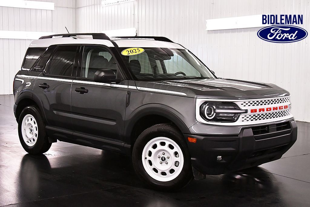 Used 2025 Ford Bronco Sport Heritage w/ Convenience Package AWD/4WD image 1