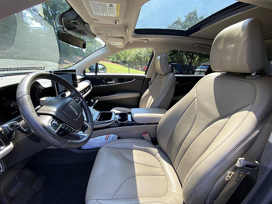 Used 2022 Lincoln Nautilus Reserve FWD image 11
