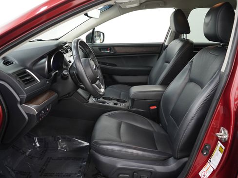 Used 2019 Subaru Outback 3.6R Limited image 24