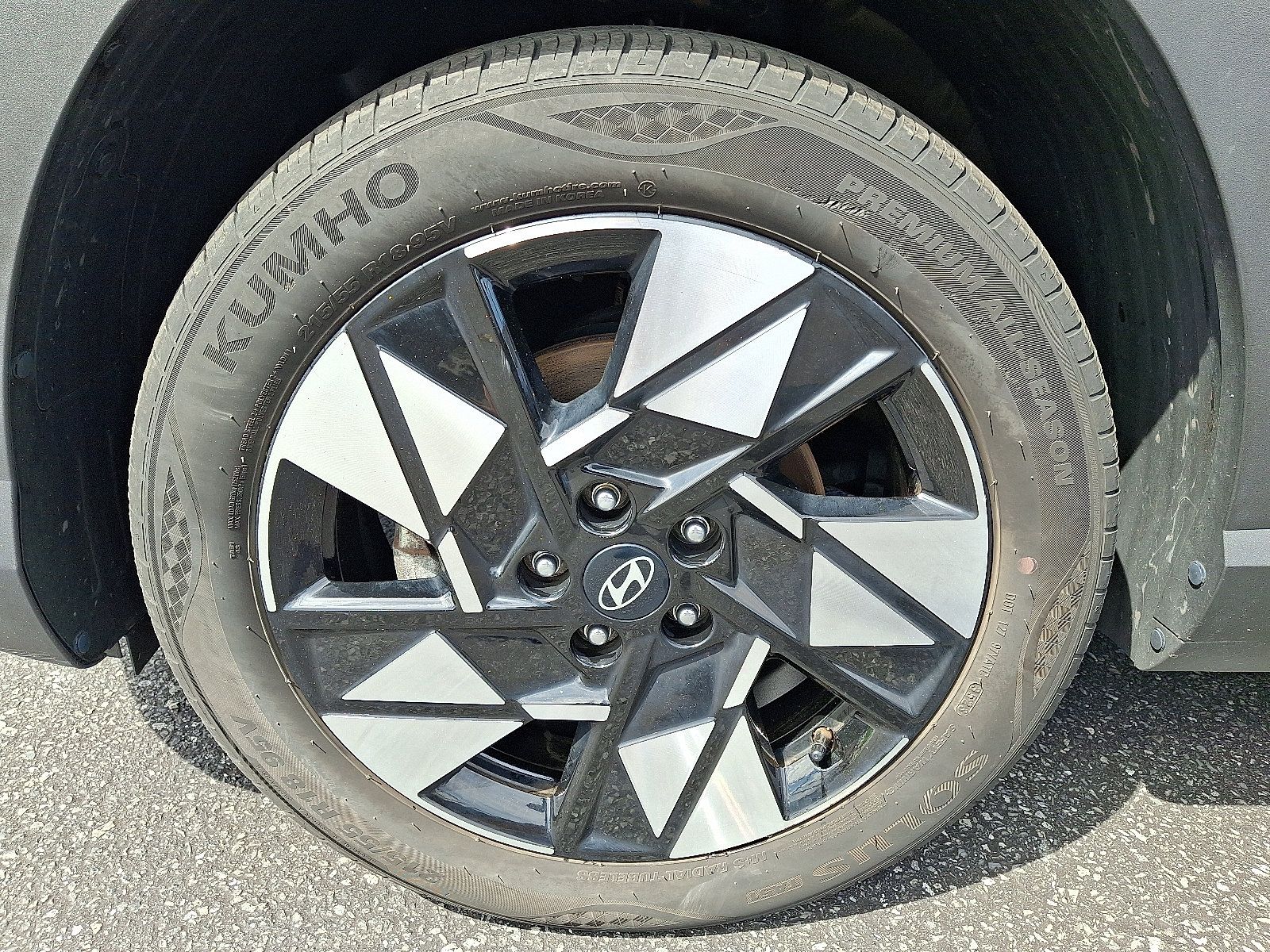 Used 2024 Hyundai Kona SEL FWD image 9