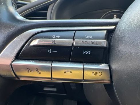 Used 2019 MAZDA MAZDA3 Sedan FWD image 23