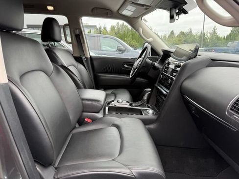 Used 2024 Nissan Armada SV AWD/4WD image 14