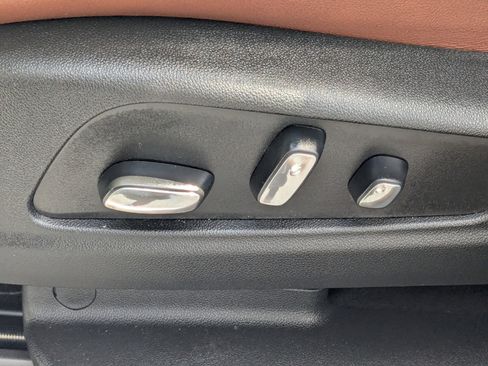 Certified 2023 Cadillac XT5 Premium Luxury image 19