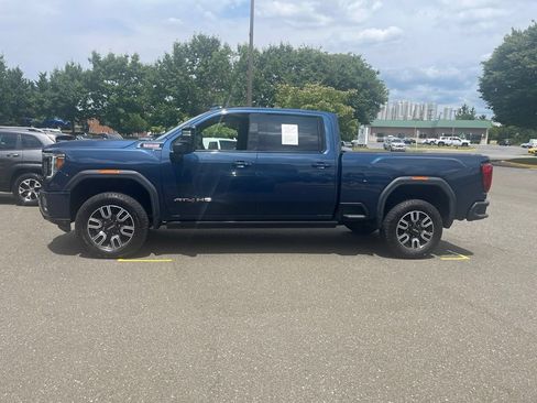 Used 2021 GMC Sierra 2500 AT4 w/ AT4 Premium Plus Package AWD/4WD image 4
