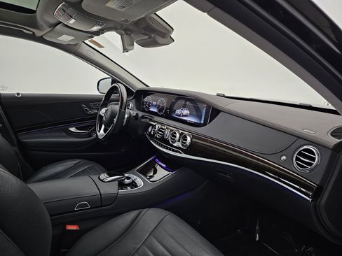 Used 2019 Mercedes-Benz S 560 S 560 image 12