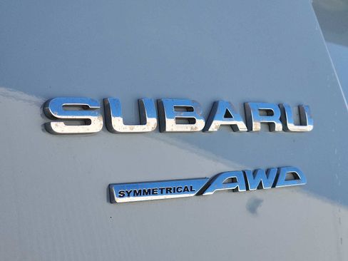 Used 2019 Subaru Crosstrek 2.0i Premium w/ Moonroof Package image 29