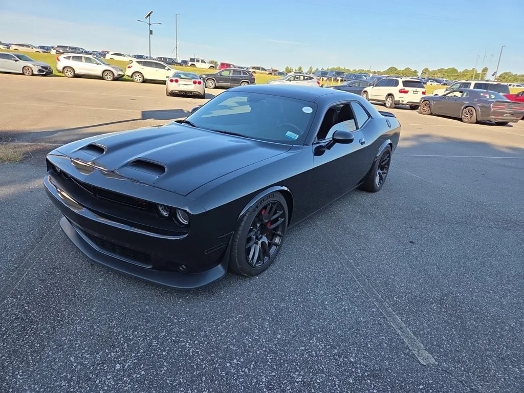 Used 2015 Dodge Challenger R/T Scat Pack w/ Scat Pack Appearance Package RWD image 3